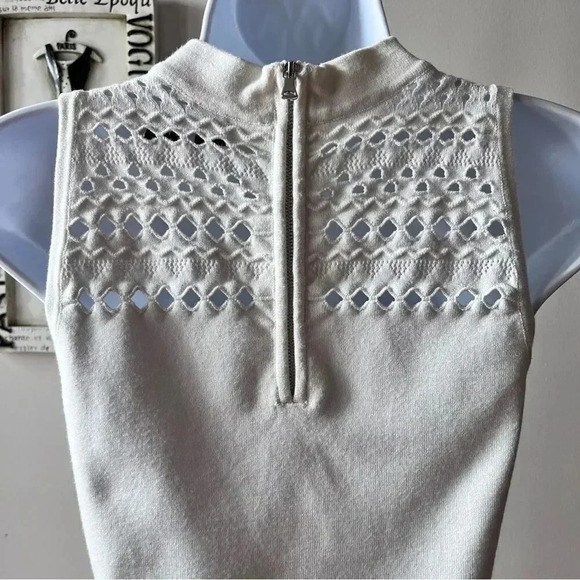 MILLY Cream Crochet Sleeveless Top Size Petite - Picture 4 of 9